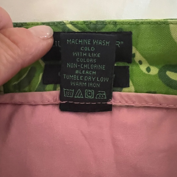 Men's Lilly Pulitzer Shorts - Picture 6 of 7
